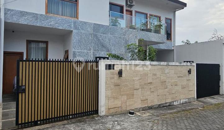 Rumah Mewah Ada Basement dan View di Sendangmulyo Ylt 1