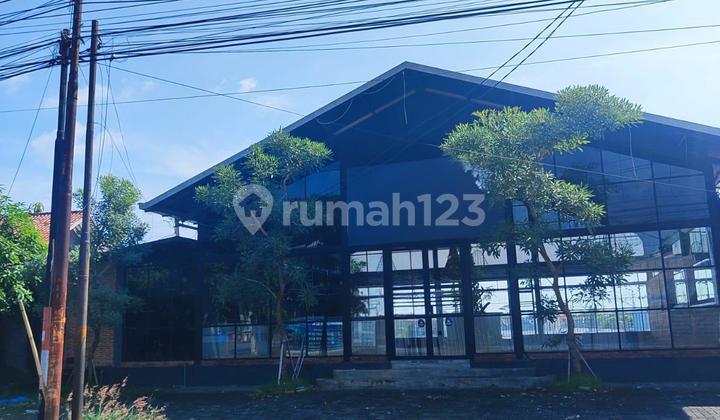 For Rent: Good Commercial Space in Tembalang, Suitable for a Cafe. 2