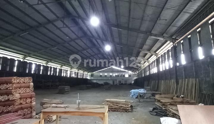 Demak Karang Tengah Warehouse, Strategically Located, Ready to Occupy, Minimum 3 Years.