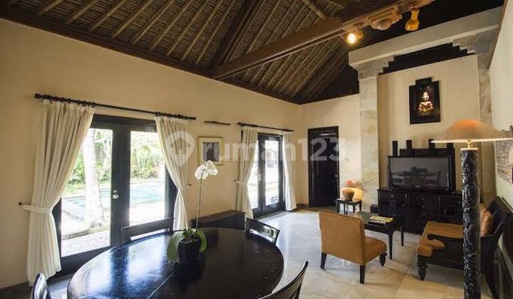 Hotel Bintang 5 Seminyak Bali Dekat Pantai F32