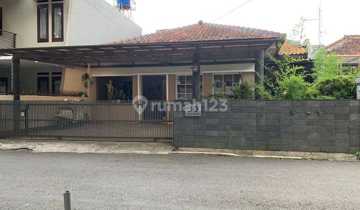 Rumah Strategis Dekat Akses Tol di Turangga Buah Batu 1