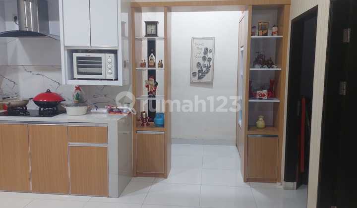 dijual cepat komplek cemara hijau cantik