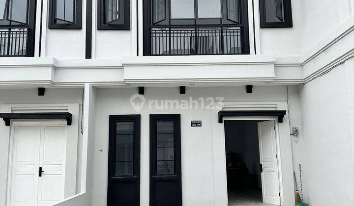 Dijual Cepat Townhouse Daerah Cemara 1