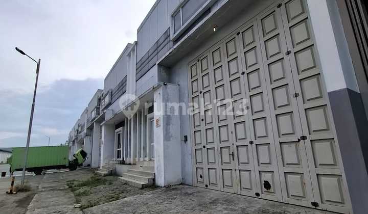 Disewakan Gudang Harmoni Bintang Terang Dekat Tol