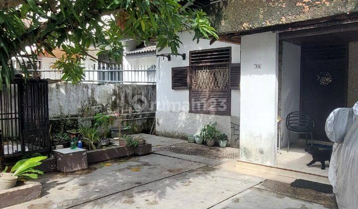 Dijual Rumah Tua Harga Tanah Saja, Dekat Umsu 1