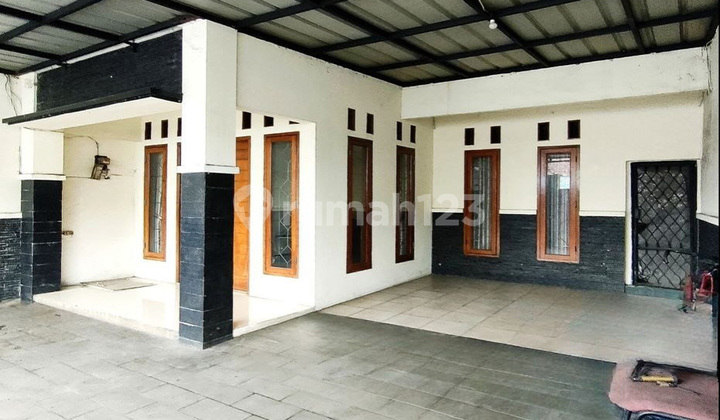 Semi-furnished Spacious Strategic House on Wide Street, Harjamukti, Depok, Near Toll Road and LRT 2