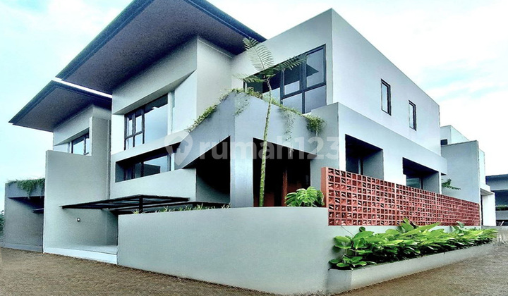 Ready Cluster Modern Strategis Baru 3Lt Pool Cilandak Jakarta Selatan