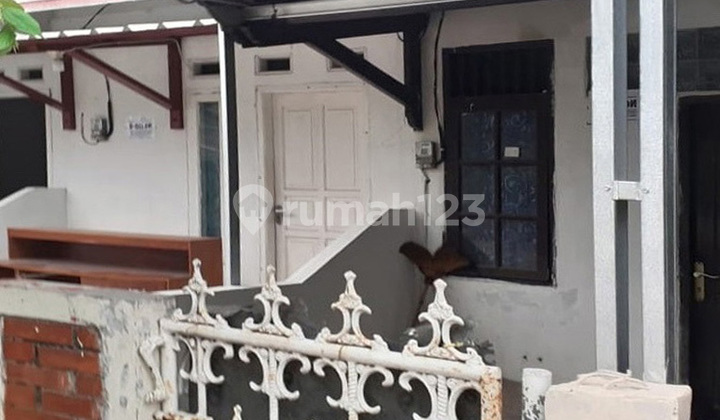 Disewa Rumah Strategis Jl Lebar Bekasi Kranji Dkt Stasiun LRT Tol Disewa Rumah Strategis Jl Lebar Bekasi Kranji Dkt Stasiun LRT Tol