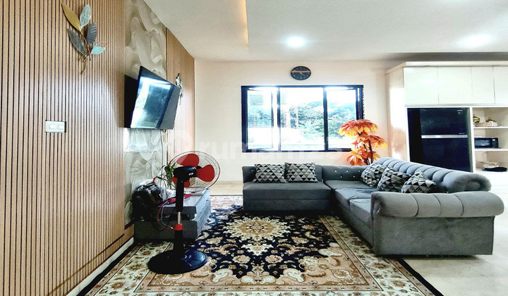 Semfurn Pool Luxury Strategic House 3 Floors Harjamukti Cibubur Toll LRT 2