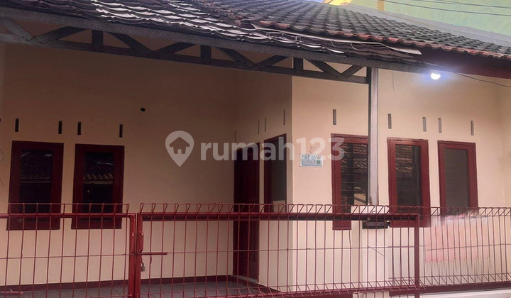 Newly Renovated Strategic House in Pekayon Bekasi, Galaxy Toll Road, LRT Station.