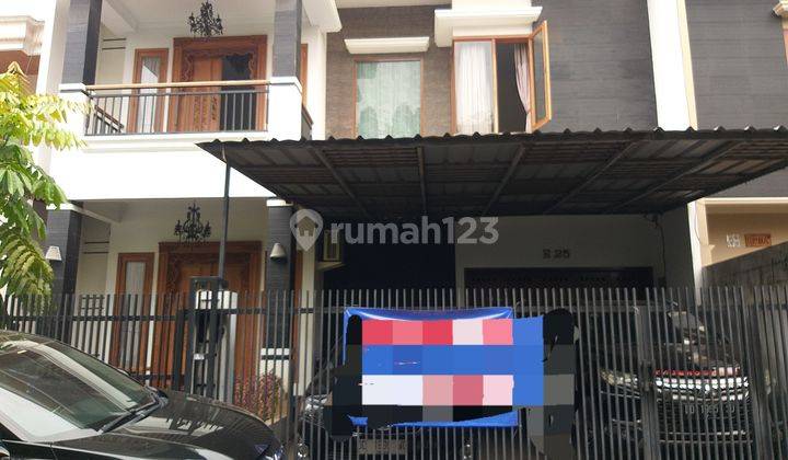 Rumah di Cempaka putih jakarta pusat 2 Lantai SHM Bagus tanpa renov lingkungan nyaman  1