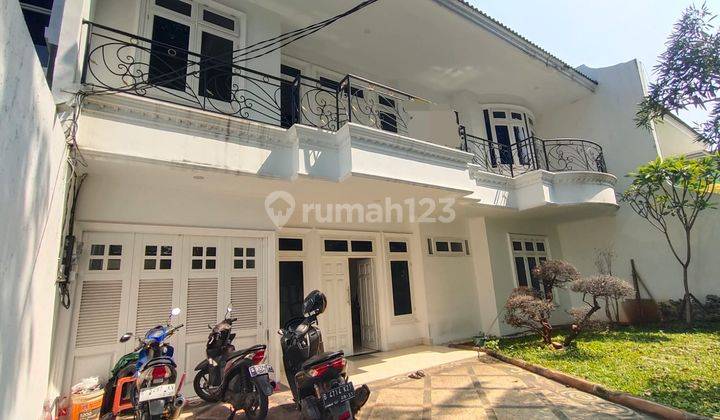 Rumah di Duren sawit jaktim 2 Lantai luas 271 SHM Bagus Timur siap huni 1