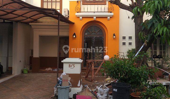 Rumah Minimalis di Cluster cempaka putih jakarta timur 2 Lantai SHM Sudah Renovasi Barat siap huni 1