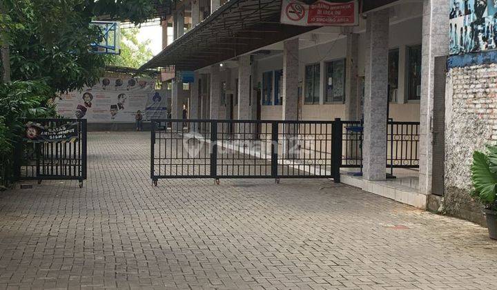 Gedung sekolah di Serpong utara tangsel Lt 1125 , 4 lantai SHM Sudah Renovasi  1