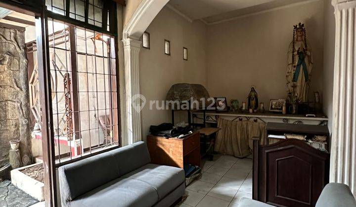 Dijual Rumah Tua Hitung Tanah di Perum Meruya Utara Jakarta Barat 2