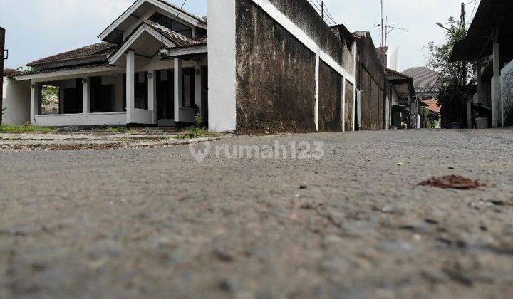 Dijual Rumah Tua Hitung Tanah di Perum Meruya Utara Jakarta Barat 1