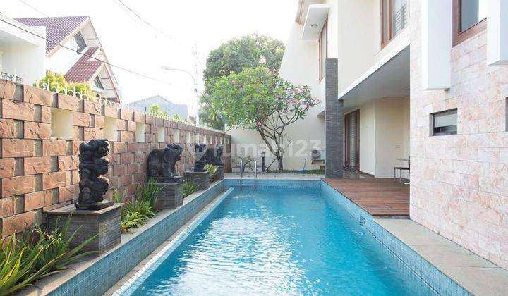 Rumah lt 500 pulomas mewah full furnish kt 6 S pool bbs bjr  1