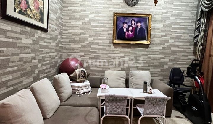 House at Danau Indah Sunter Jakarta Utara, Land 342, Building 5+1, SHM, South 2