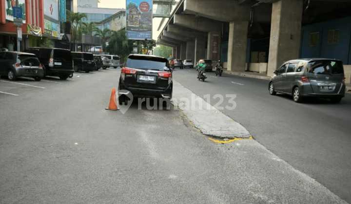 Ruko Ex Bank 3 Lantai Di Klpa Gading Hgb Siap Pakai