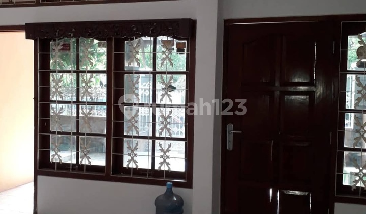 For Sale, Ready-to-Occupy House in Rungkut, East Surabaya 2