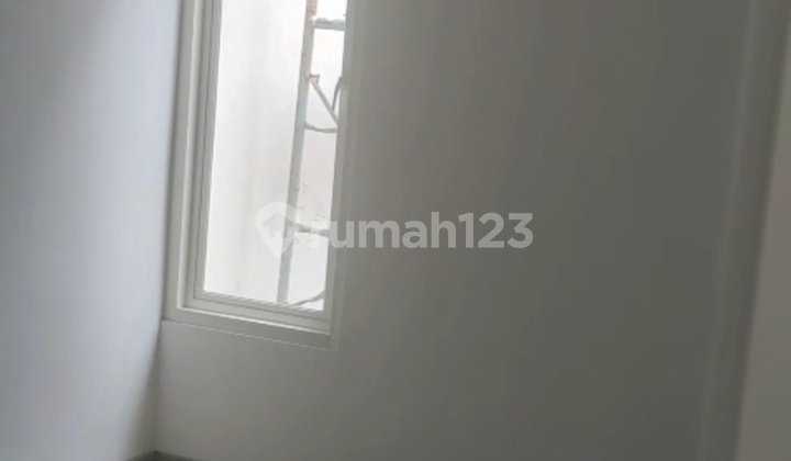 Rumah Baru di Rungkut Surabaya Dekat Raya Merr