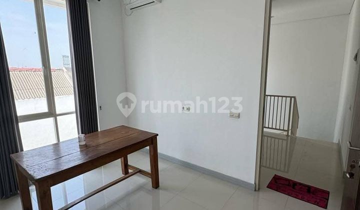 Dijual Rumah 2 Lantai Di Tenggilis Mejoyo Dekat Ubaya