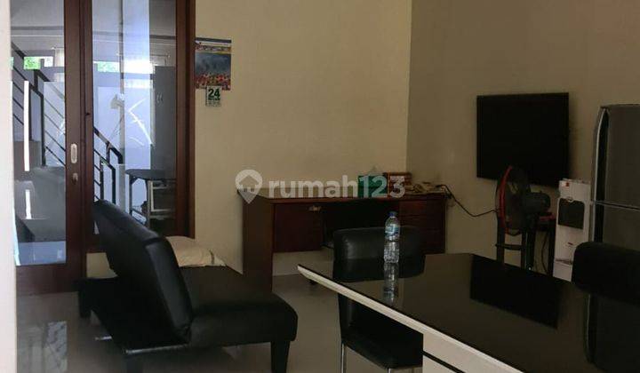 DISEWAKAN RUMAH LOKASI BARATAJAYA SURABAYA DEKAT PUSAT KOTA 2