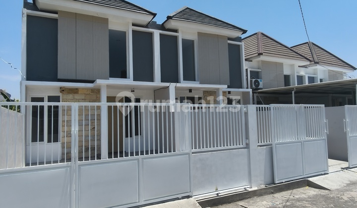 Promo!! Rumah Baru Rungkut Surabaya Lokasi Medokan Strategis