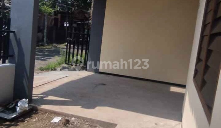 Disewakan Rumah Siap Huni Lokasi Manyar Surabaya 2