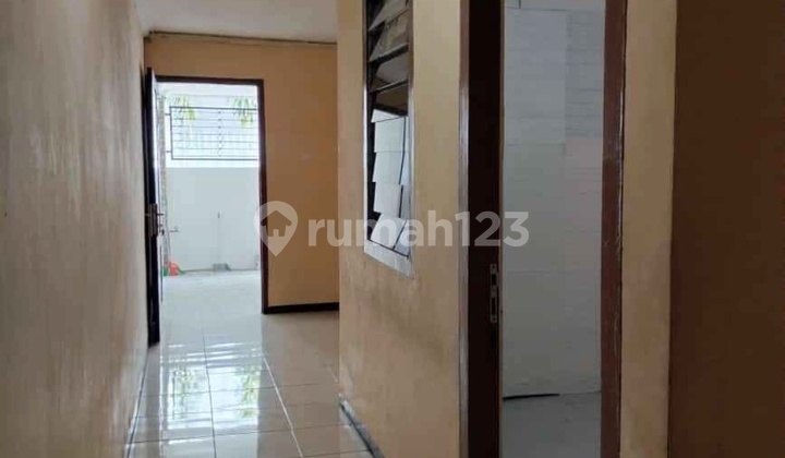 Rumah SHM di Dukuh Kupang Surabaya Dekat Pusat Kota Rumah SHM di Dukuh Kupang Surabaya Dekat Pusat Kota