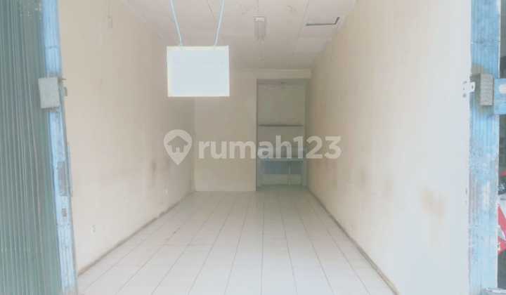 Ruko Bagus Strategis di Jl. Kelapa Dua Wetan, Ciracas Jakarta Timur , Jakarta Timur 1