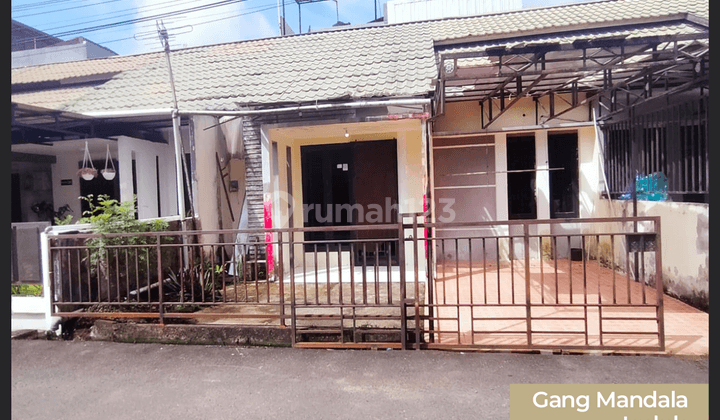 Rumah Dengan Lokasi Strategis di Jalan Parit H. Husein 2 1