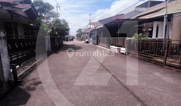 Rumah Dengan Lokasi Strategis di Jalan Parit H. Husein 2 2