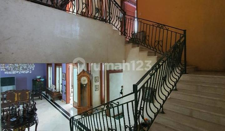 Rumah Asri , Tenang Dan Ada Kolam Renangnya di Gudang Peluru Rumah Asri , Tenang Dan Ada Kolam Renangnya di Gudang Peluru