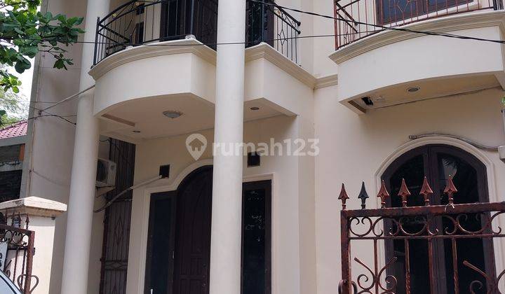 DISEWAKAN RUMAH CANTIK SIAP HUNI DI PERUMAHAN BUMI MALAKA ASRI  