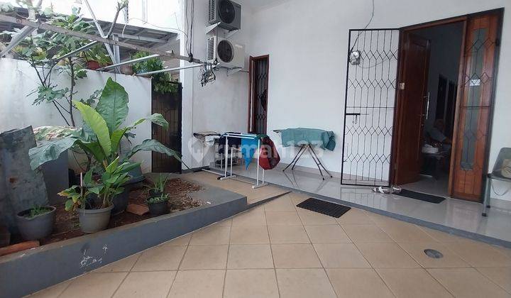 Rumah cantik dan akses jalan besar di di Tebet dalam 1