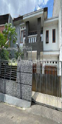 Rumah Siap Huni Di Àrea Tebet Dekat Perkantoran Dan Perbelanjaan