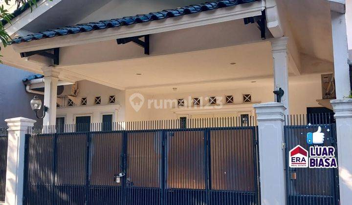 Rumah Minimalis Sudah Renovasi 2 Lantai di Pondok Kelapa  1