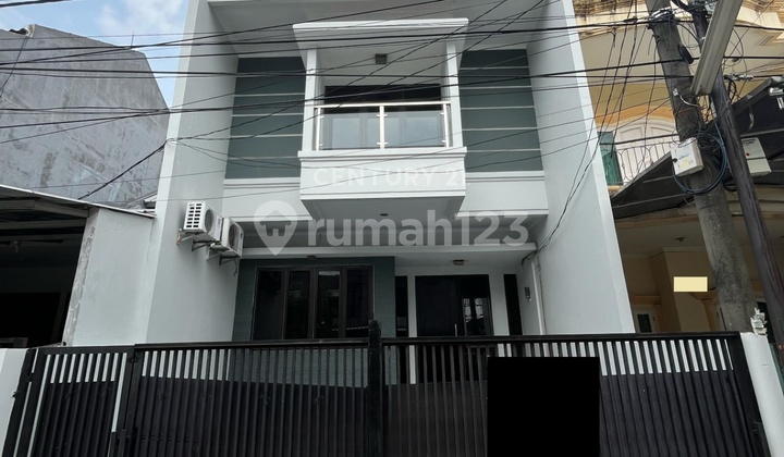 House in Gading Indah Kelapa Gading North Jakarta