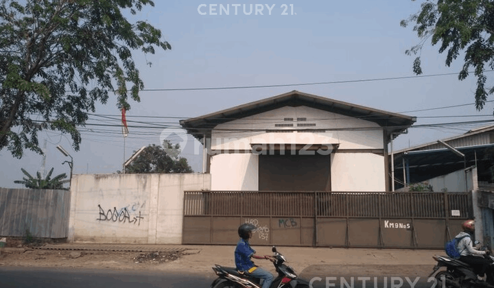 Jl Raya Narogong Bekasi Pinggir Jalan Raya Jalannya Lebar Jl Raya Narogong Bekasi Pinggir Jalan Raya Jalannya Lebar