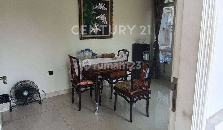 Dijual Rumah Cantik Dan Strategis Di Jl Malaka, Duren Sawit. 2