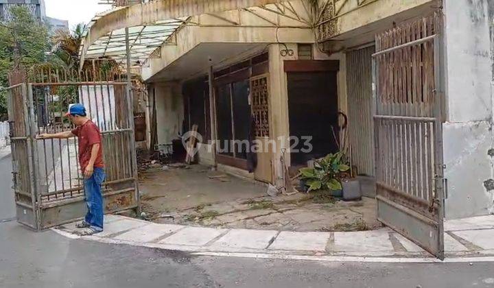 Rumah Hitung Tanah Posisi Hoek Di Cideng 1