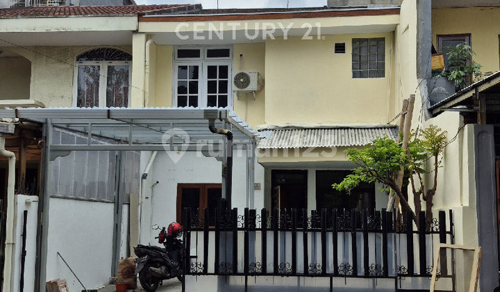 Rumah Siap Huni Semi Furnished di Area Favorit Gading Pandawa