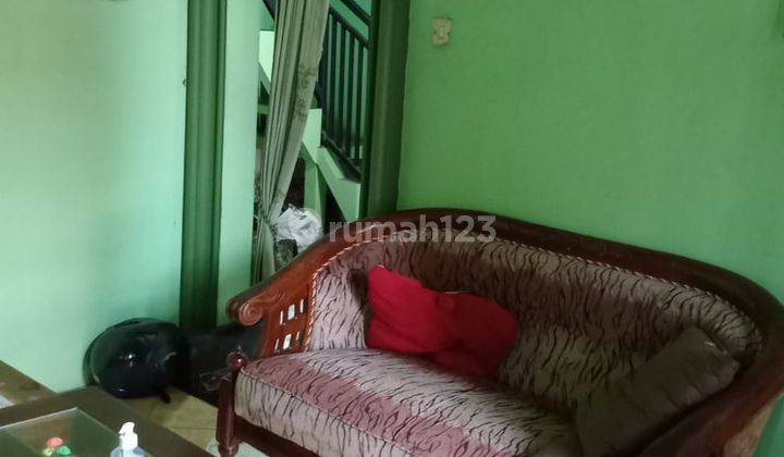 Rumah SHM 2 Lantai Raya Jetis, Mojokerto 2