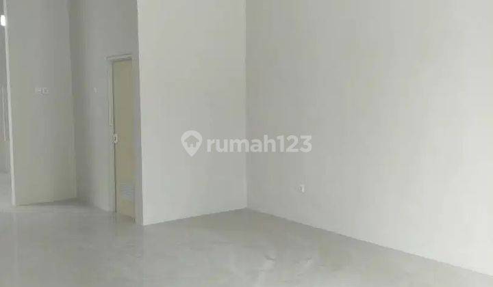 Rumah Minimalis di Puri Safira Brasavolla, Menganti 2