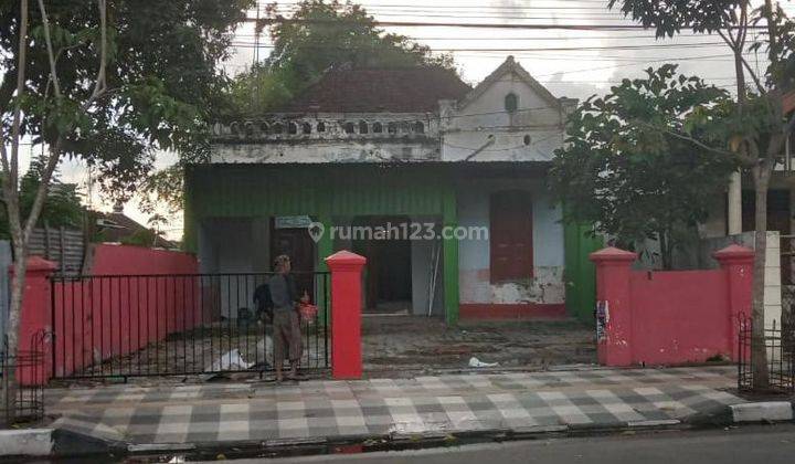 Rumah Tengah Kota Bojonegoro Nol Jalan Strategis 1