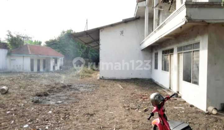 Gudang di Nol Jalan Raya Hitung Tanah SHM 2