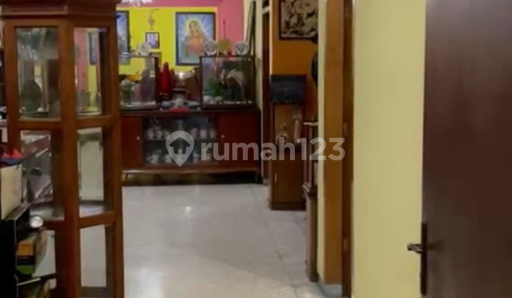 Disewakan Rumah Premium di Jl. Gus Dur Candi Mulyo Jombang 2