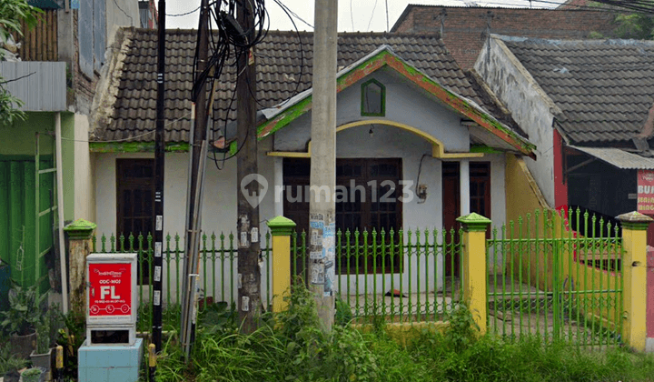 Rumah di Samping Jalan Mojoagung, Jombang 1