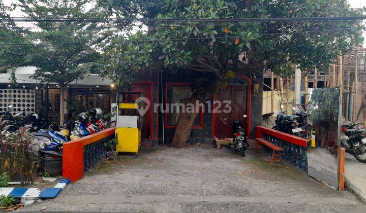 Rumah Strategis Jombang Samping Jalan, Potensi Investasi 1